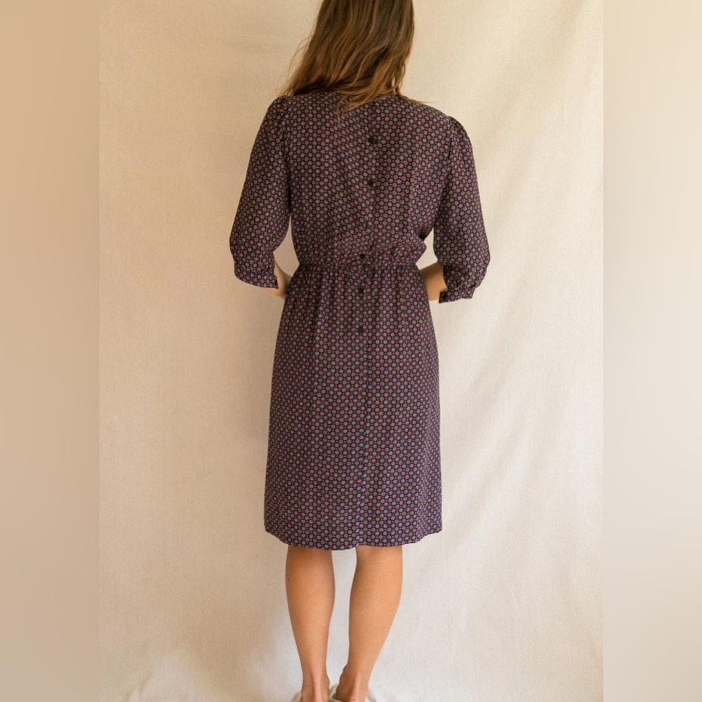 Silk Eaton's Dress - Picture 3 of 5